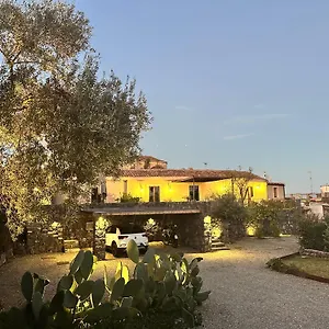 https://la-cantina-casa-di-campagna.sicilyhotelsitaly.net