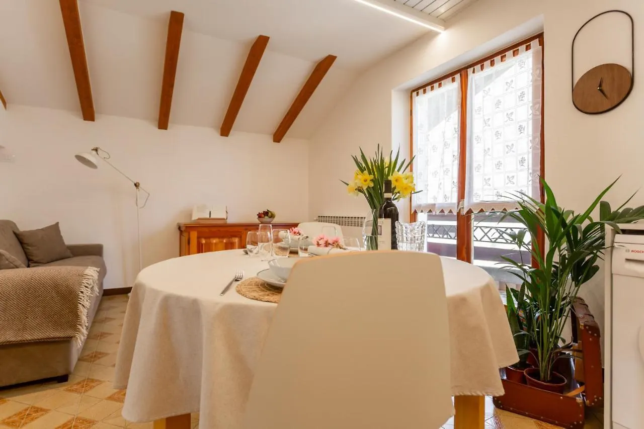 Ca' Marchesi apartments Sernio