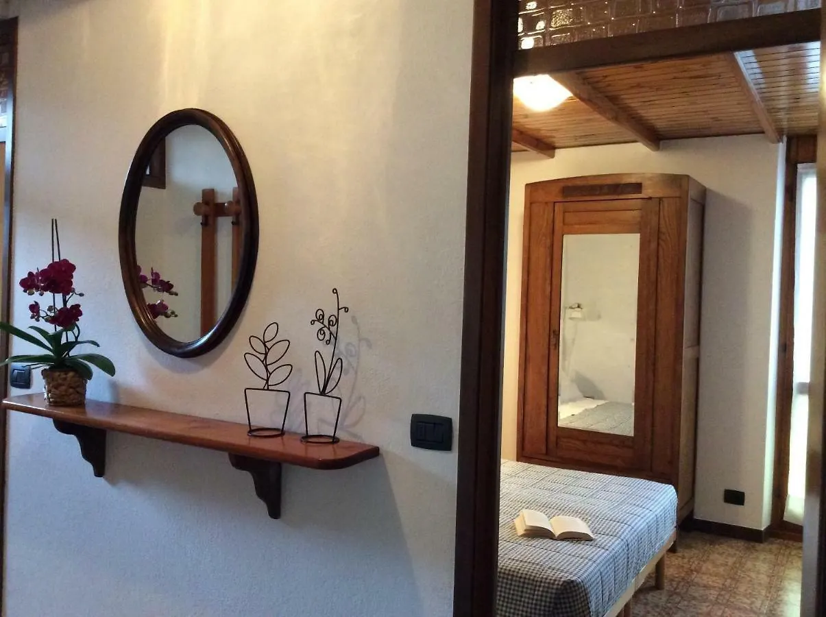 Ca' Marchesi apartments Sernio