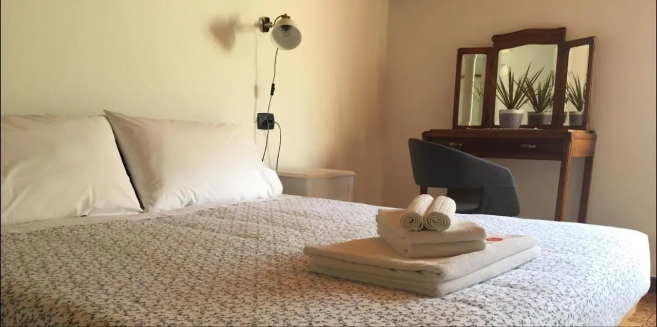 Ca' Marchesi apartments Sernio Italia